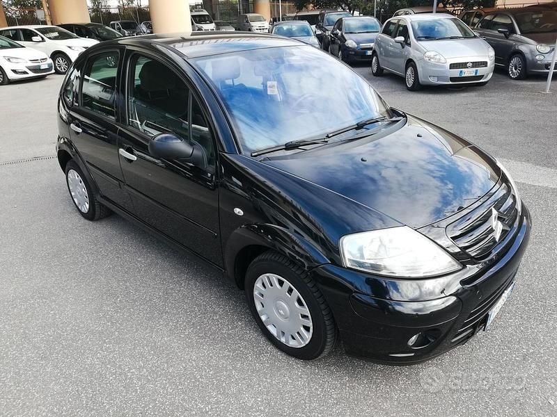 Nero Usata 2008 Citroën C3 Elegance Tre volumi | 2990 € (Buon prezzo) - Immagine 1/4
