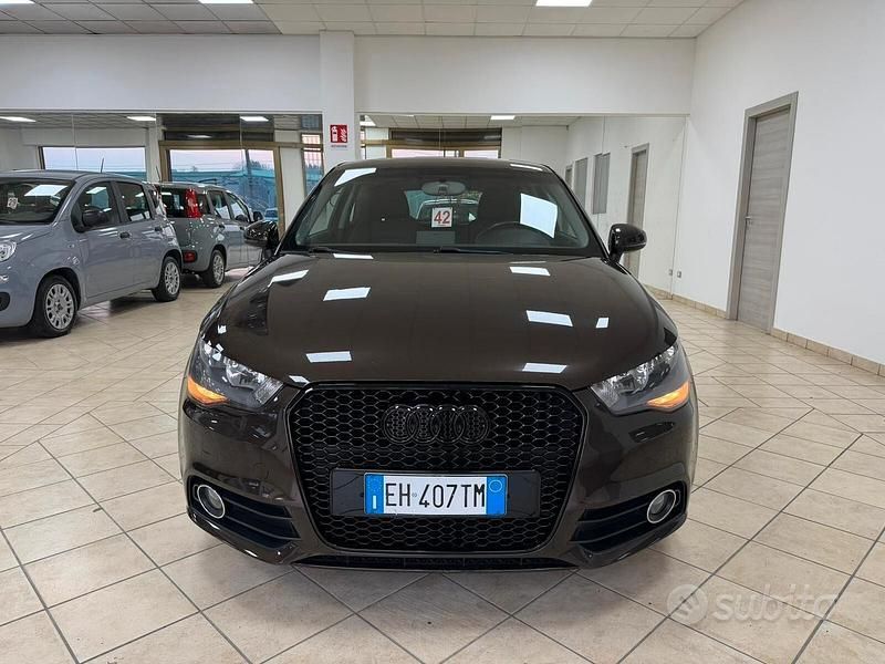 Usata Audi A1 Ambition 86 CV (63 kW) 2011 Marrone Utilitaria