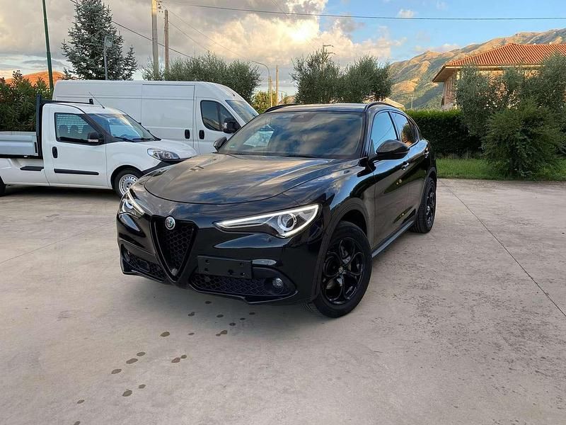 Usata Alfa Romeo Stelvio Tech Edition 190 CV (139 kW) 2020 Nero SUV