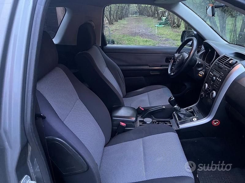 Usata Suzuki Vitara 2006 Grigio Station wagon