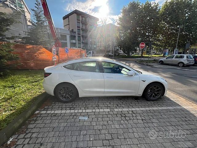Usata Tesla Model 3 366 kW (498 CV) 2020 Bianco Berlina