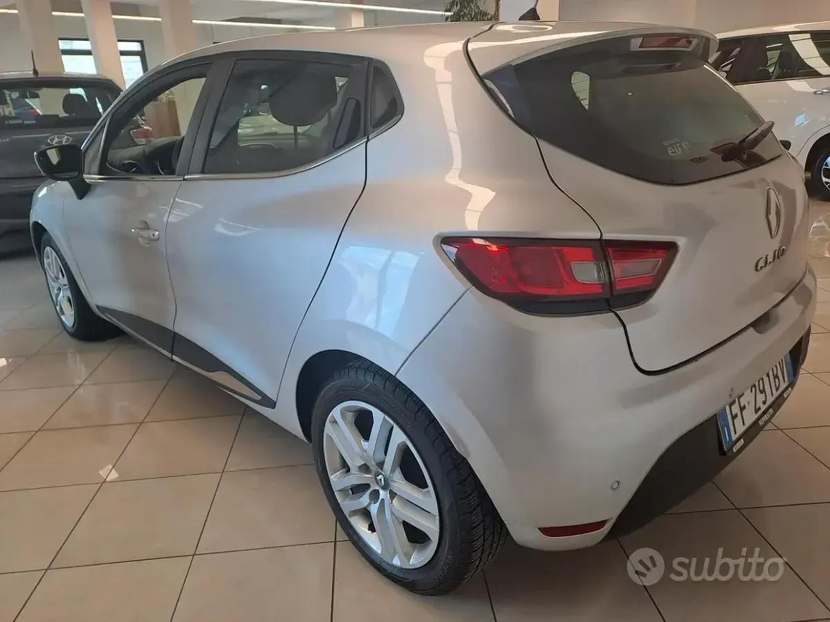 Usata Renault Clio IV 90 CV (66 kW) 2016 Grigio Berlina