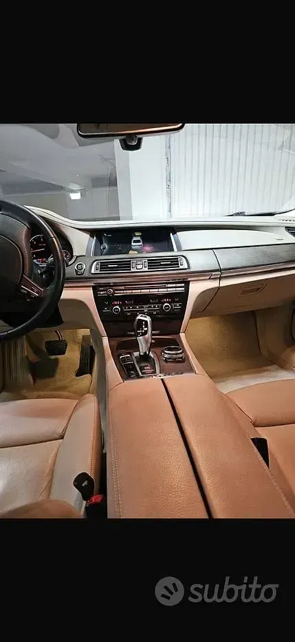 Usata BMW 730 258 CV (189 kW) 2013 Blu Berlina