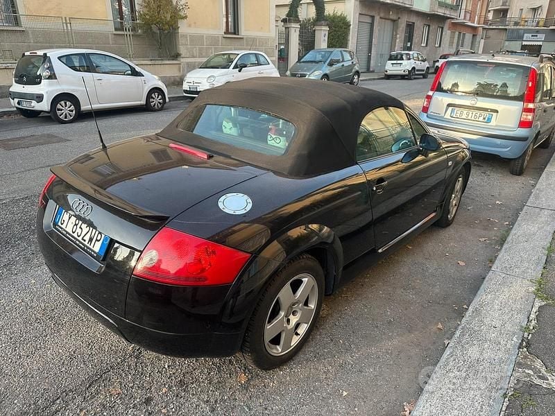 Usata Audi TT 180 CV (132 kW) 2000 Nero Cabrio