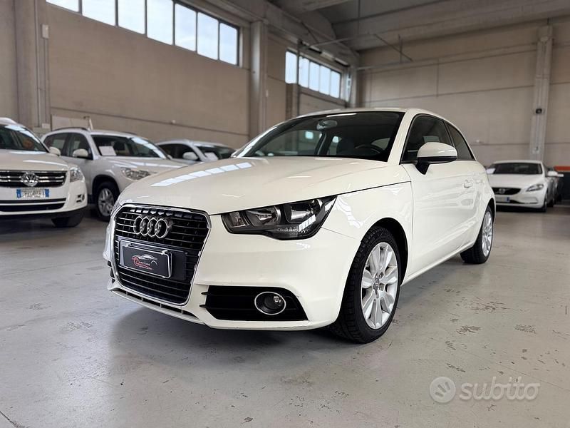 Usata Audi A1 Ambition 105 CV (77 kW) 2011 Bianco Utilitaria