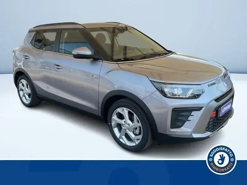 Nuova KGM Tivoli 161 CV (118 kW) 2026 Grigio SUV