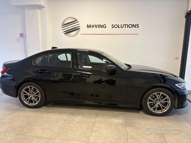 Usata BMW 318 Sport Line 150 CV (110 kW) 2022 Nero Berlina
