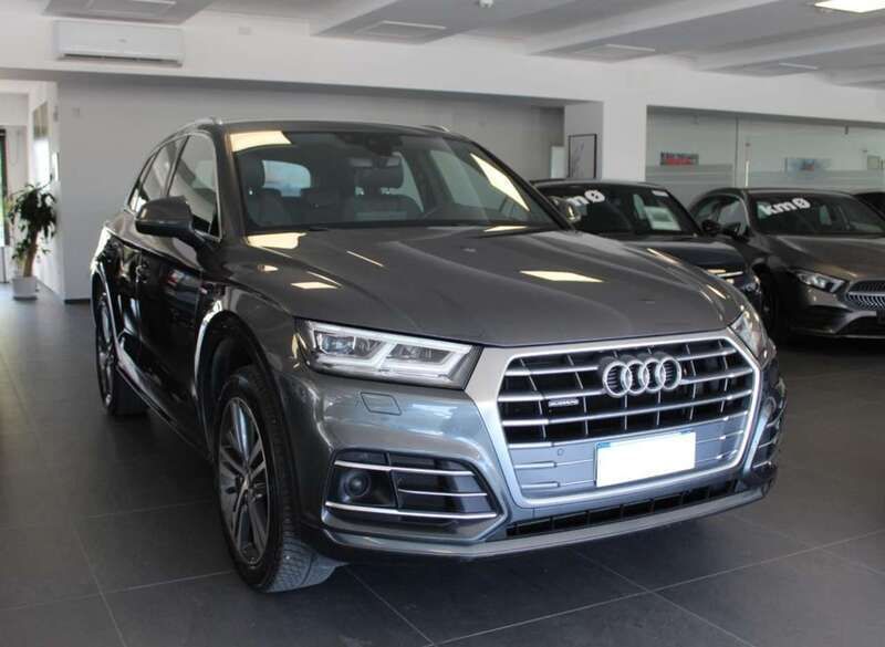 Grigio daytona Usata 2020 Audi Q5 S-line plus SUV | 31.500 € (Super prezzo) - Immagine 1/4