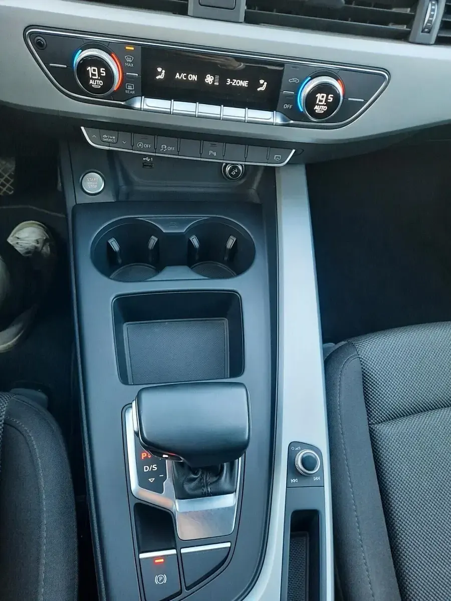 Usata Audi A4 Sport 150 CV (110 kW) 2019 Grigio Station wagon