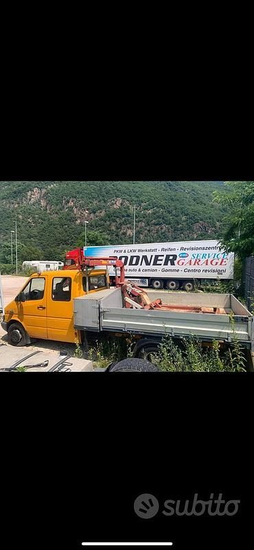 Usata Mercedes Sprinter 95 CV (69 kW) 2009 Giallo Furgone