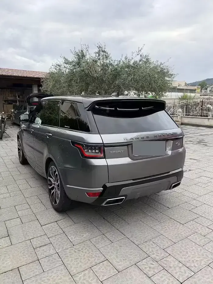 Usata Land Rover Range Rover Sport HSE Dynamic 249 CV (183 kW) 2021 Grigio SUV