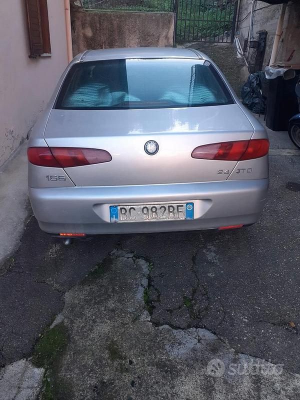 Grigio Usata 1999 Alfa Romeo 166 Tre volumi | 2000 € (Ottimo prezzo) - Immagine 1/1