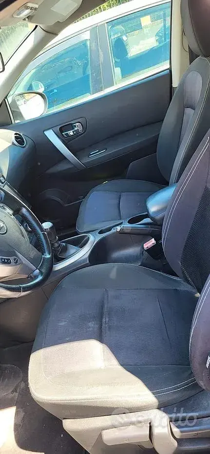 Usata Nissan Qashqai 131 CV (96 kW) 2012 Grigio SUV
