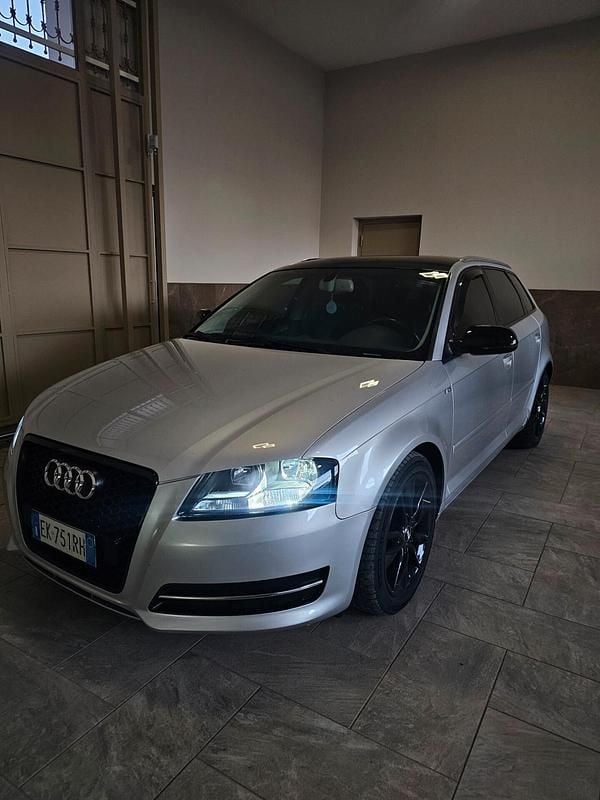Argento Usata 2012 Audi A3 S-Line Tre volumi | 6000 € (Super prezzo) - Immagine 1/4