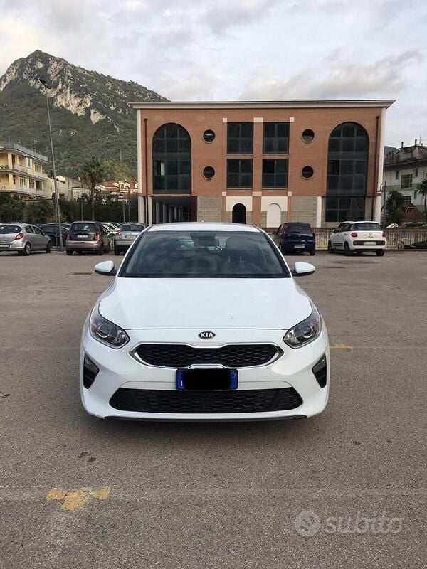 Usata Kia Ceed 100 CV (73 kW) 2020 Bianco Utilitaria