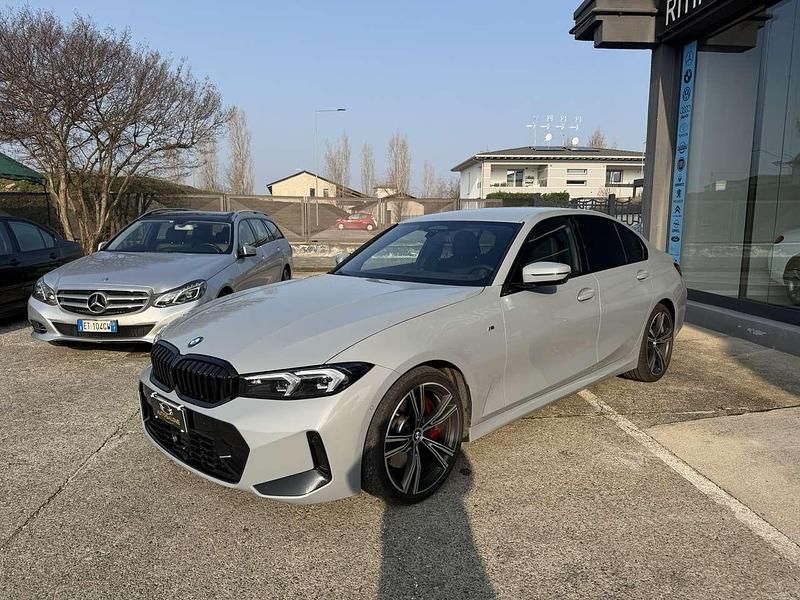 Usata BMW 320 M Sport 190 CV (139 kW) 2024 Grigio Berlina