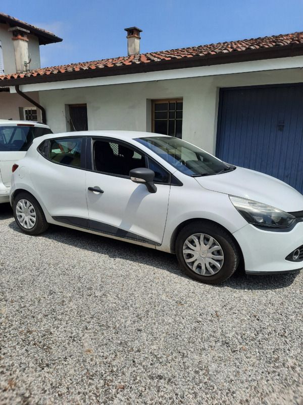 Usata Renault Clio IV 58 CV (42 kW) 2015 Bianco Utilitaria