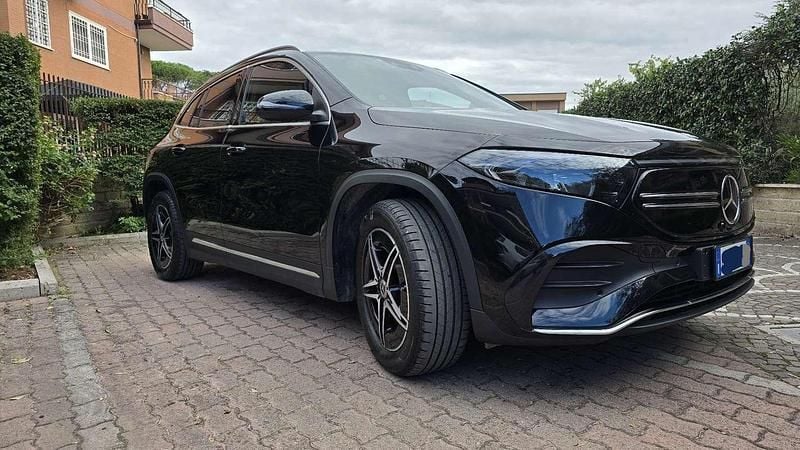 Usata 2023 Mercedes EQA250+ Premium SUV | 31.500 € (Ottimo prezzo) - Immagine 1/4