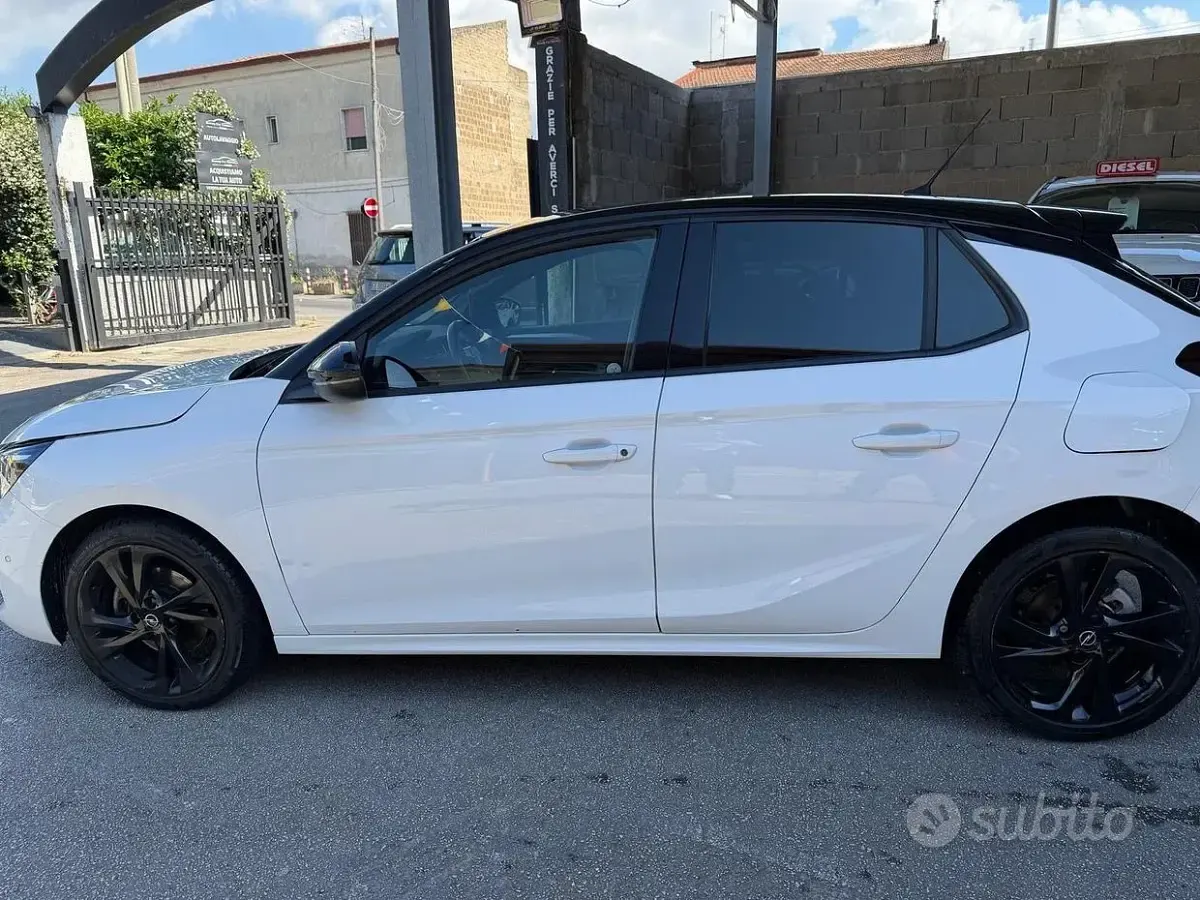 Usata Opel Corsa Edition 75 CV (55 kW) 2020 Bianco Utilitaria