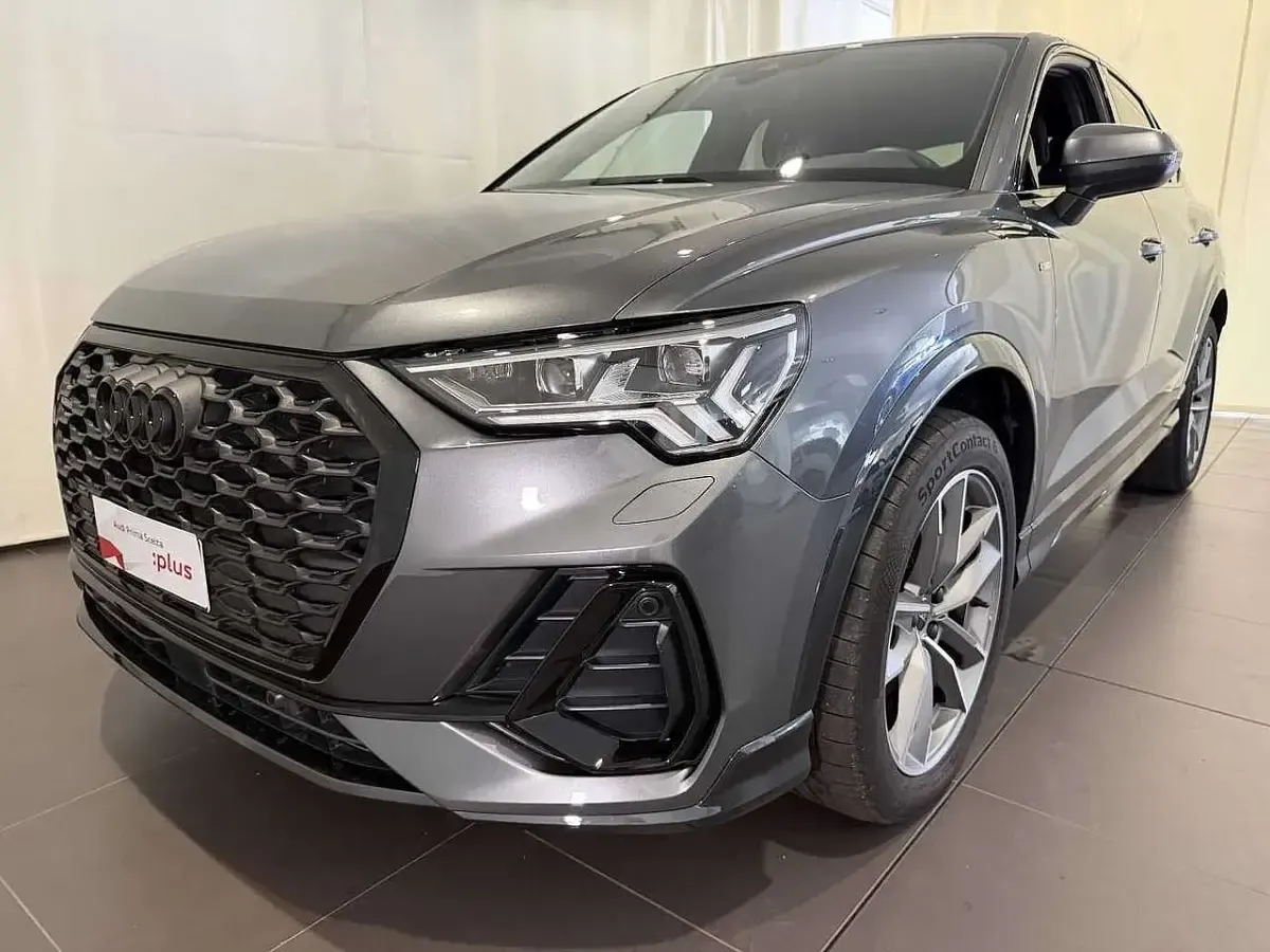 Usata Audi Q3 193 CV (141 kW) 2025 Grigio SUV
