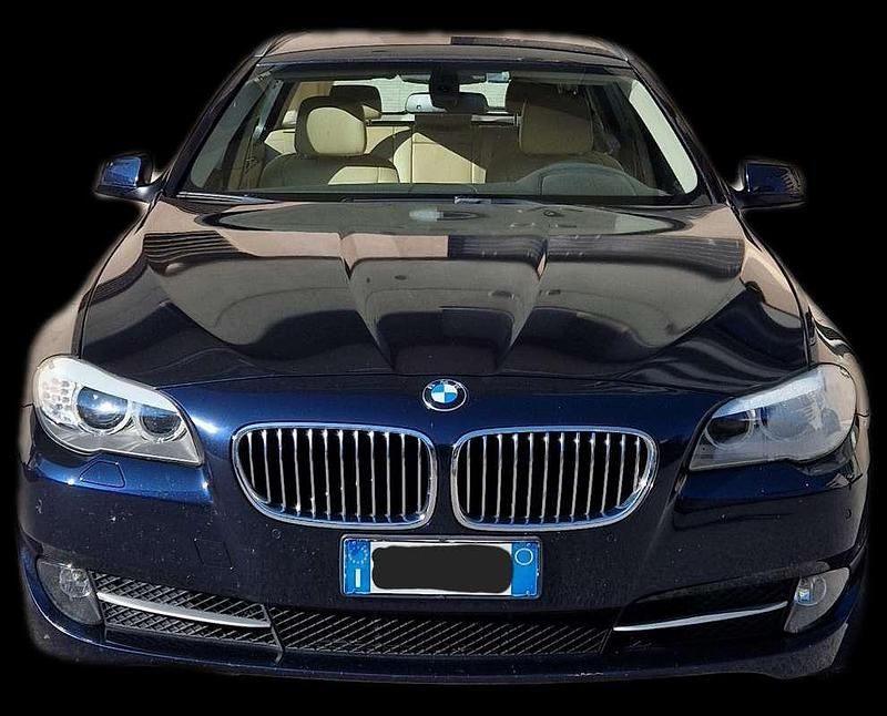 Usata BMW 520 184 CV (135 kW) 2011 Blu/azzurro Station wagon