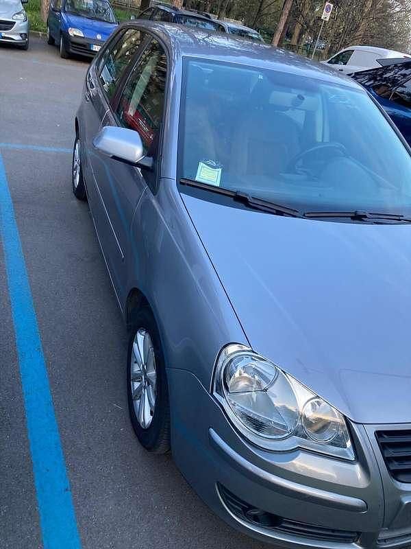 Usata VW Polo Comfortline 69 CV (50 kW) 2009 Argento Utilitaria