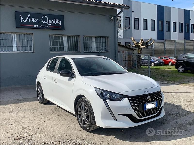 Usata Peugeot 208 Active 75 CV (55 kW) 2022 Bianco Utilitaria
