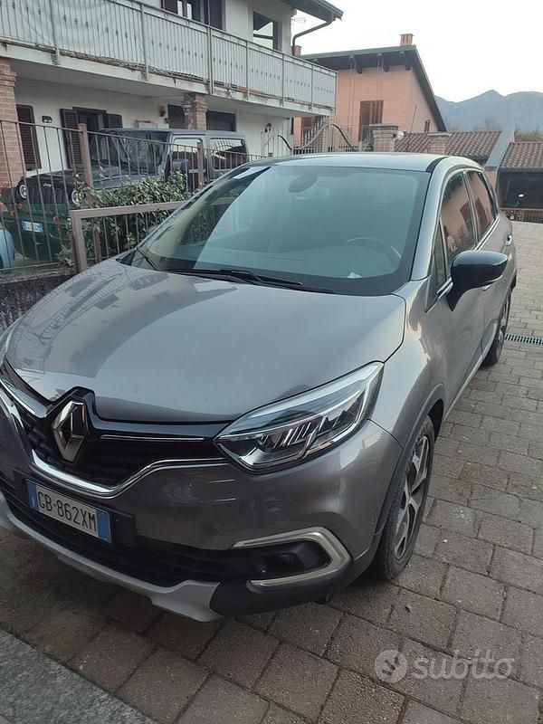 Usata Renault Captur 90 CV (66 kW) 2019 Grigio SUV