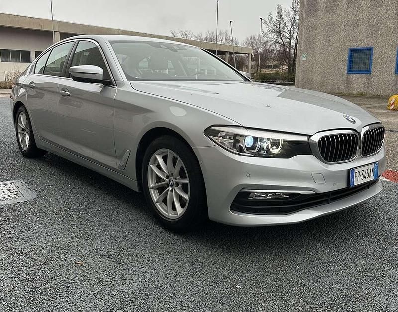 Usata BMW 520 Luxury Line 190 CV (139 kW) 2018 Argento Berlina