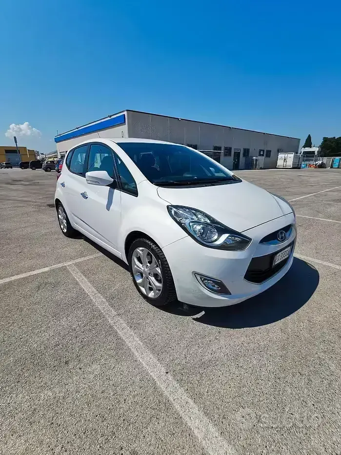 Usata Hyundai ix20 Style 125 CV (91 kW) 2011 Bianco Utilitaria