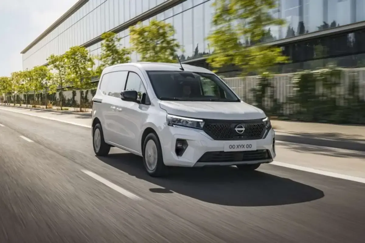 Nuova Nissan Townstar Visia 50 kW (69 CV) 2025 Argento Furgone