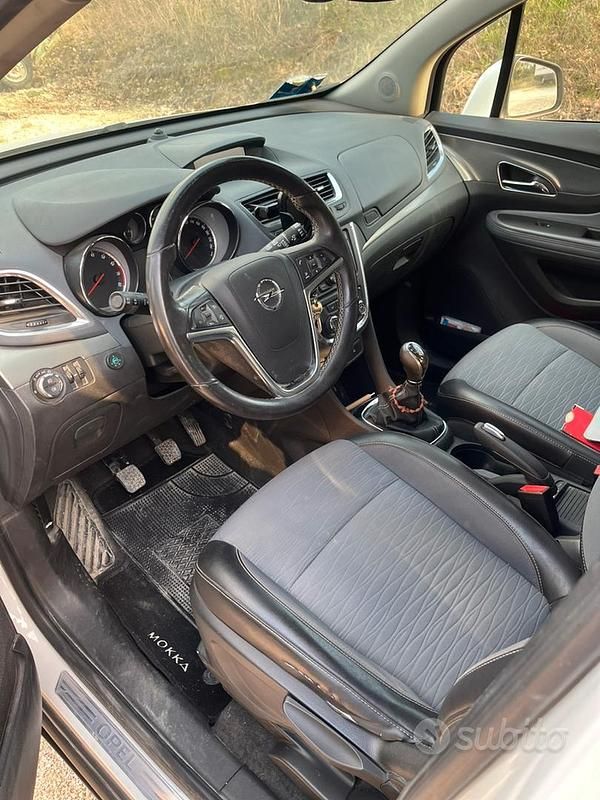 Usata Opel Mokka Cosmo 140 CV (102 kW) 2014 Bianco SUV
