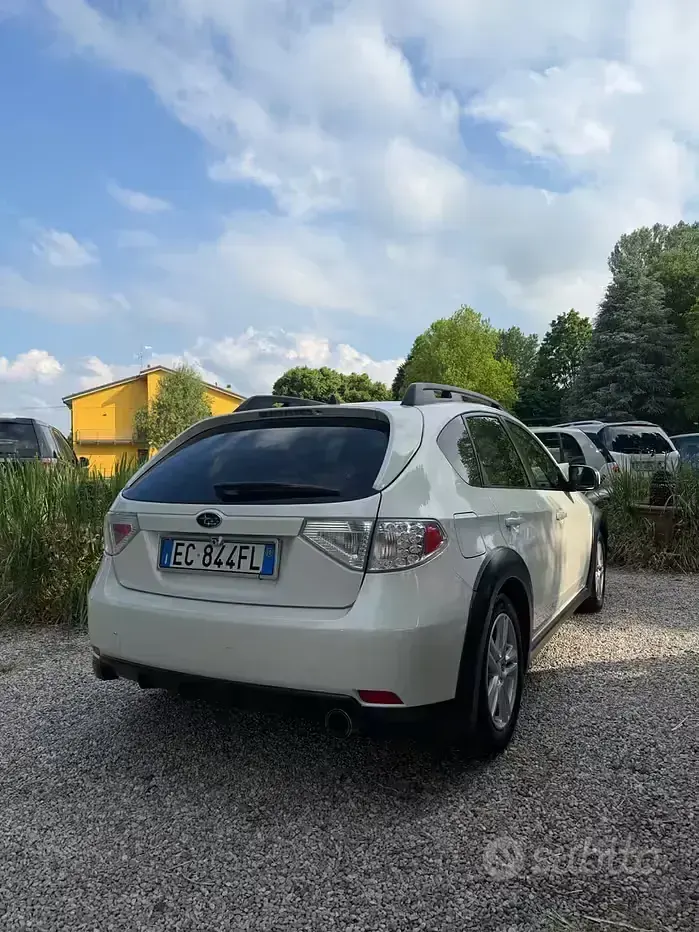 Usata Subaru Impreza Trend 150 CV (110 kW) 2010 Bianco Berlina