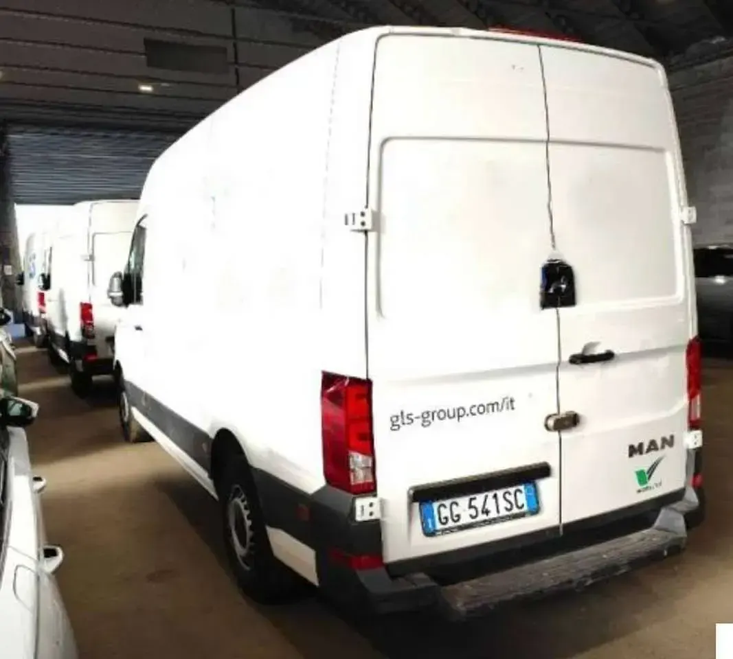 Usata VW Crafter 140 CV (102 kW) 2021 Azzurro Furgone