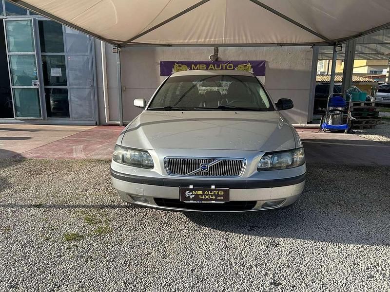 Usata Volvo V70 163 CV (119 kW) 2003 Argento Station wagon