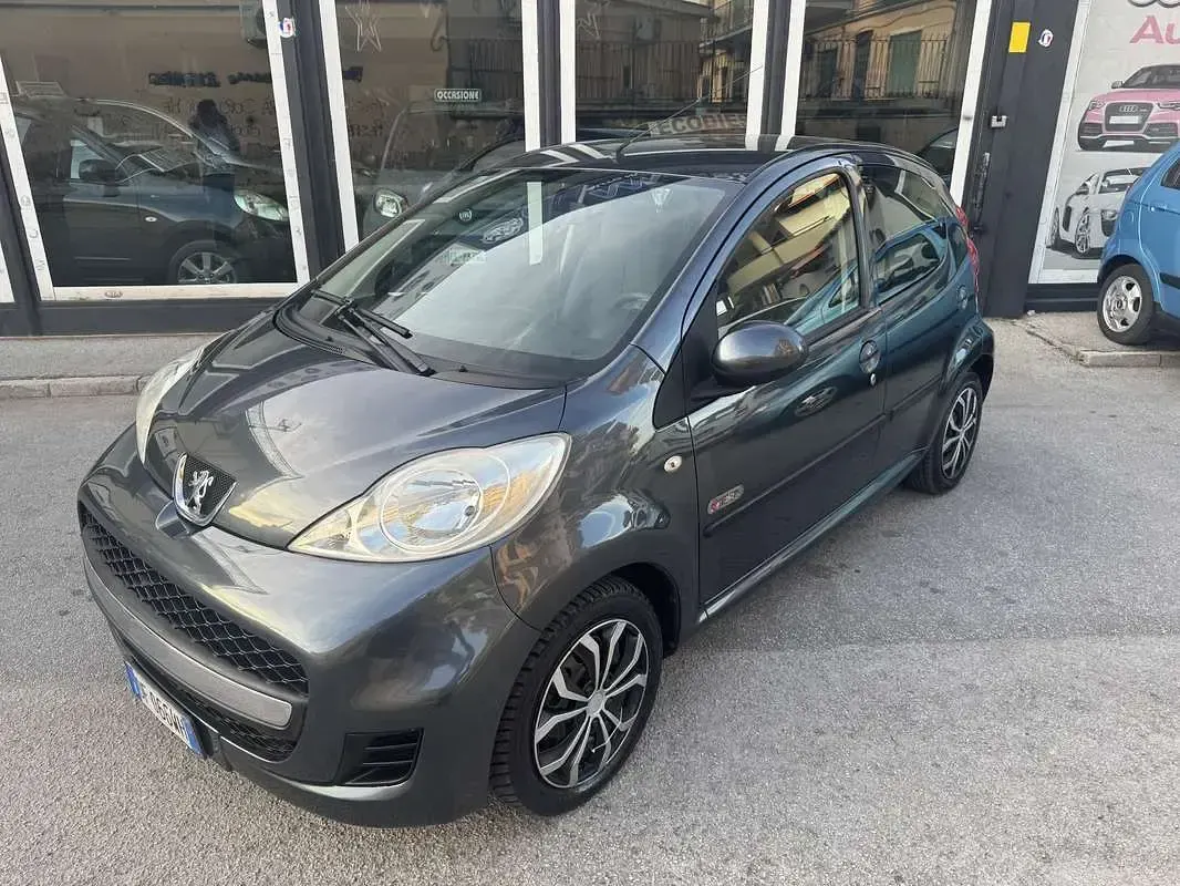 Usata Peugeot 107 68 CV (50 kW) 2007 Utilitaria