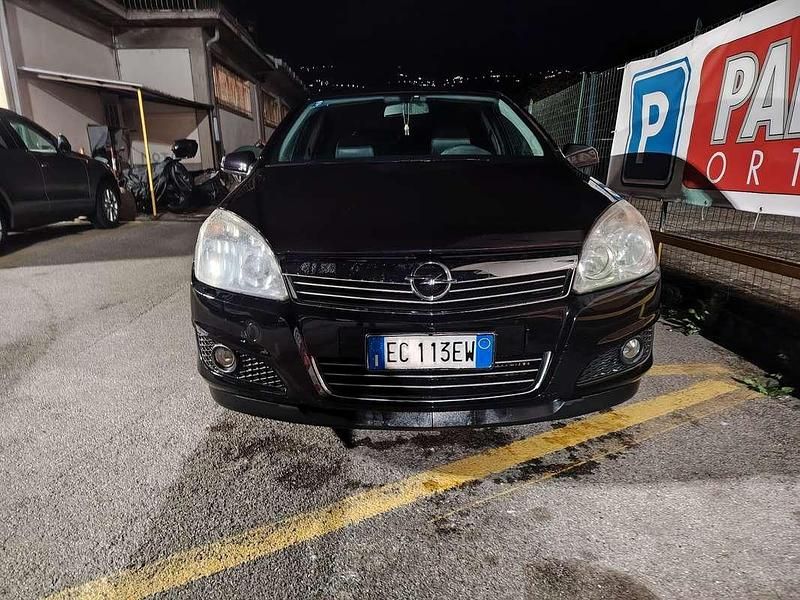 Usata Opel Astra Cosmo 110 CV (80 kW) 2010 Station wagon