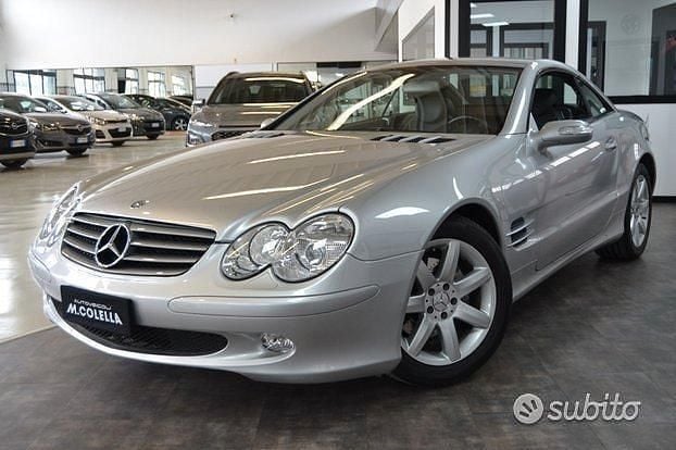 Usata Mercedes SL350 245 CV (180 kW) 2006 Grigio Cabrio