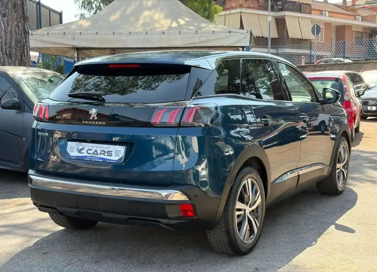 Usata Peugeot 3008 Allure 131 CV (96 kW) 2022 Blu SUV