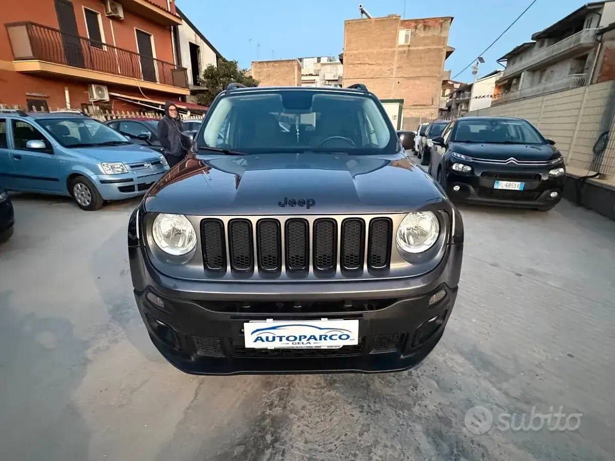 Usata Jeep Renegade Limited 120 CV (88 kW) 2017 Grigio SUV