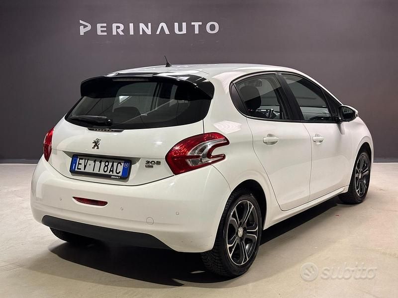 Usata Peugeot 208 Allure 82 CV (60 kW) 2014 Other Utilitaria