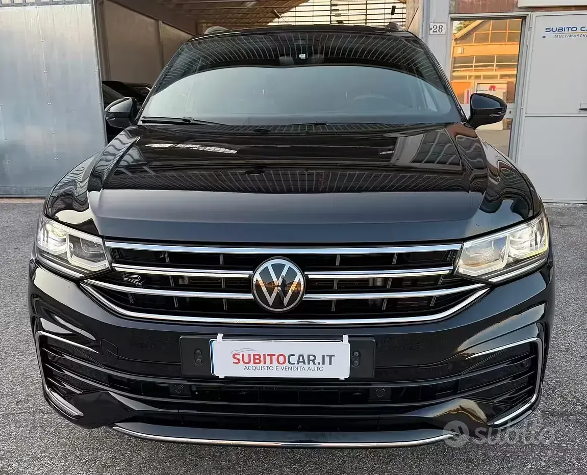Usata VW Tiguan Allspace R-line 200 CV (147 kW) 2022 Nero SUV