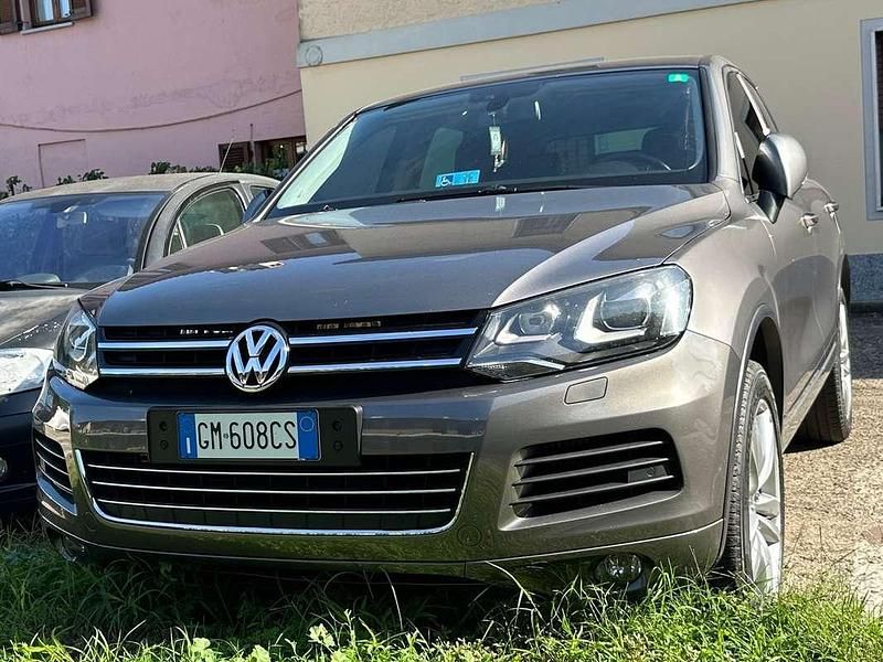 Usata VW Touareg Executive 239 CV (175 kW) 2011 Argento SUV