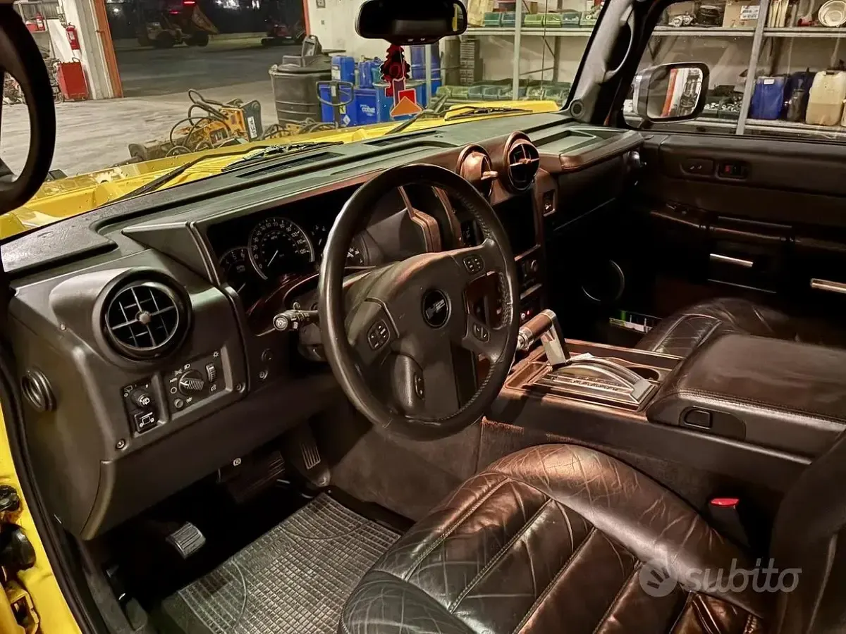 Usata Hummer H2 322 CV (236 kW) 2022 Giallo SUV