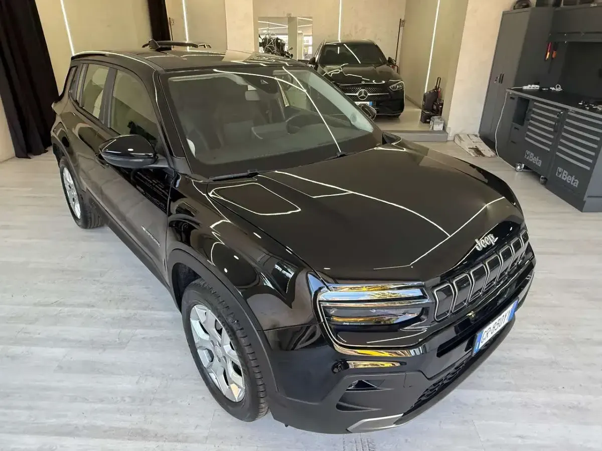 Usata Jeep Avenger Longitude 101 CV (74 kW) 2023 Nero metallizzato SUV