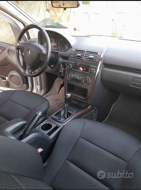 Usata Mercedes A180 2005 Grigio Berlina