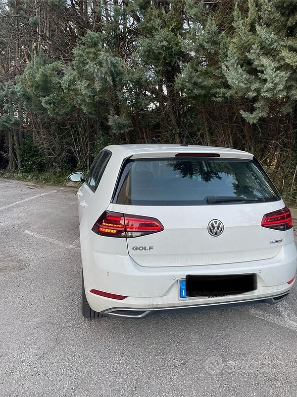 Usata VW Golf VII 110 CV (80 kW) 2018 Bianco Berlina