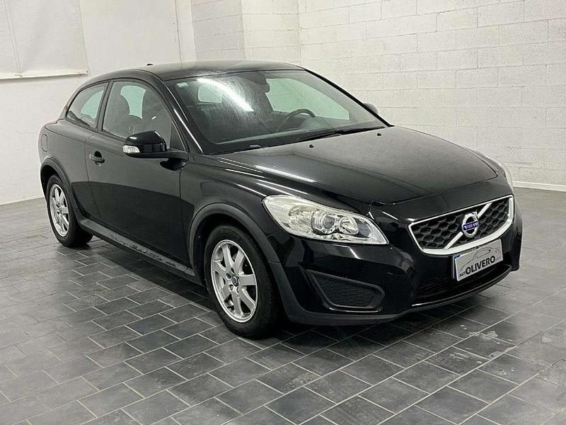 Nero Usata 2011 Volvo C30 Kinetic Due volumi | 3950 € (Buon prezzo) - Immagine 1/4