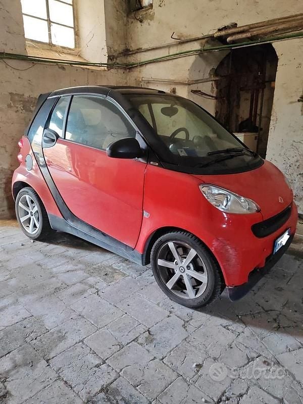 Rosso Usata 2007 Smart ForTwo Cabrio Pulse Cabrio | 5900 € (Buon prezzo) - Immagine 1/4