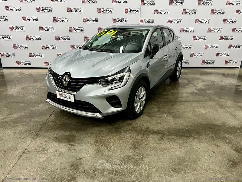 Usata Renault Captur Business 101 CV (74 kW) 2021 Grigio SUV